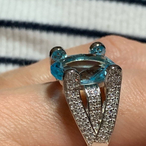 🌟 Silver Blue CZ Ring Blue Topaz - Picture 4 of 7